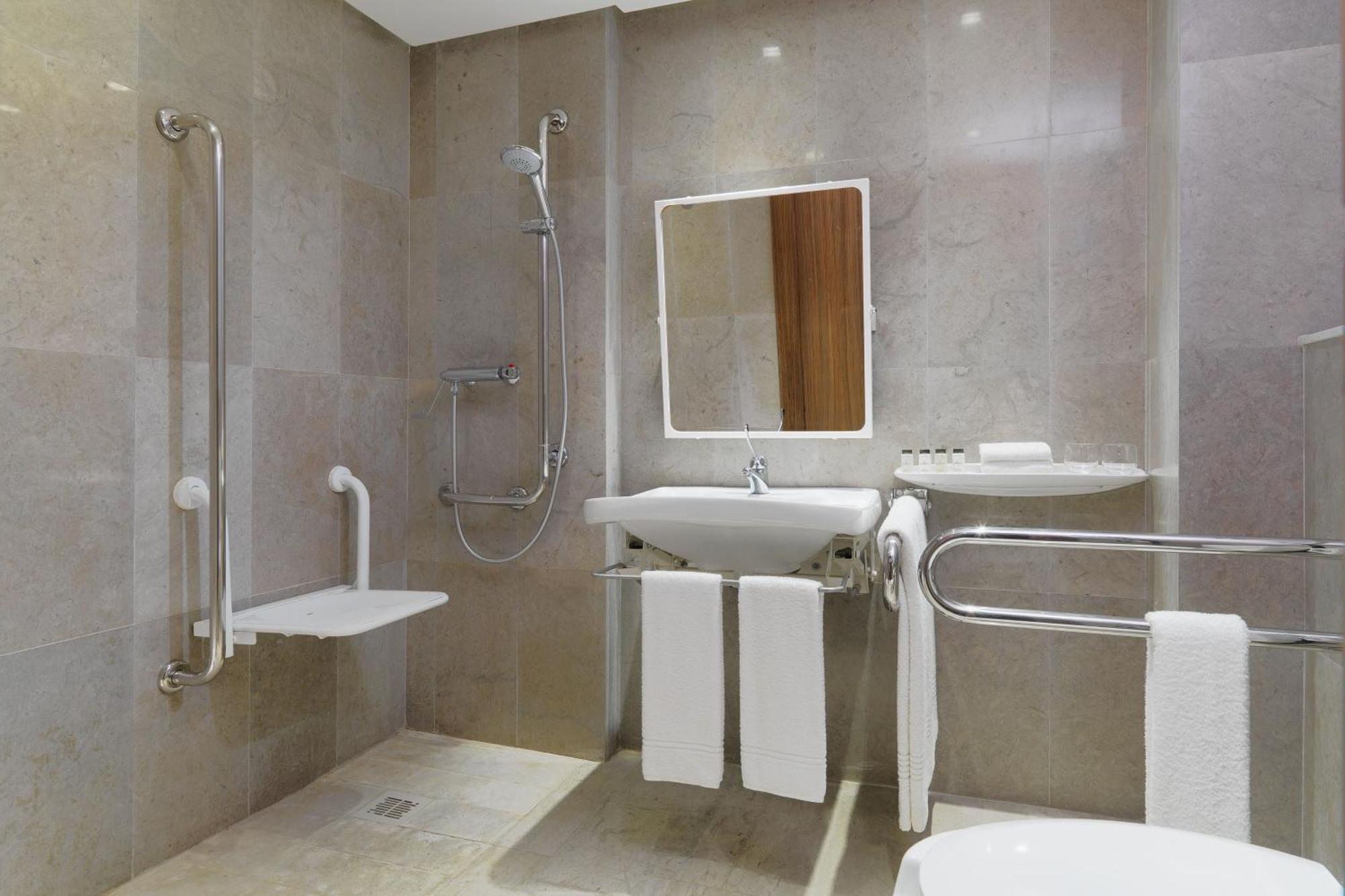 Sheraton Hotel 5*