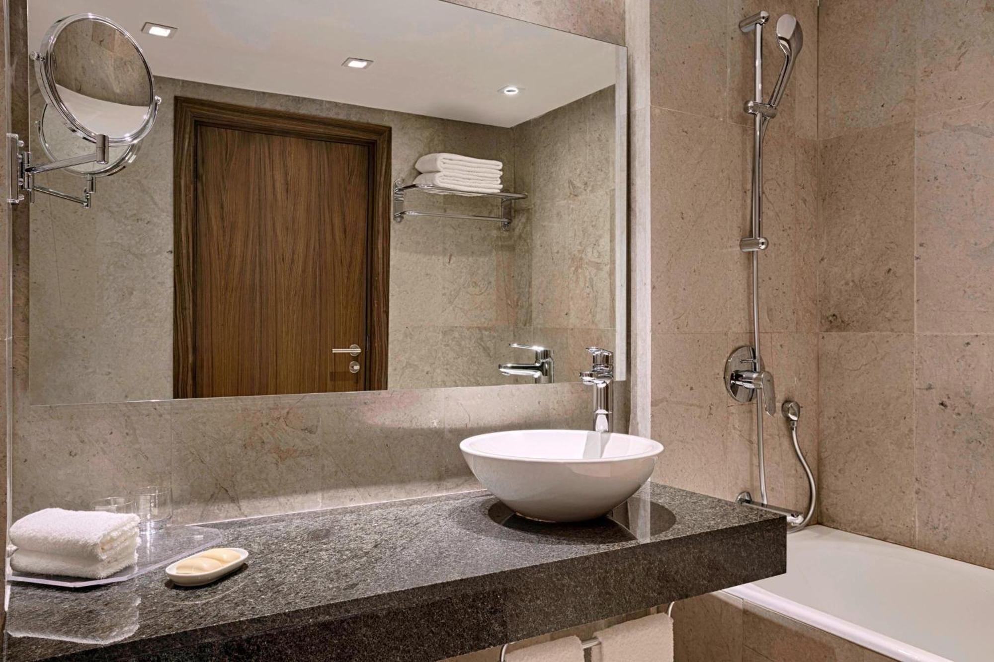 Sheraton 5*